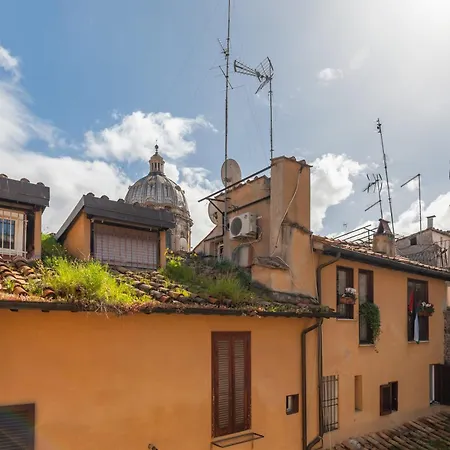 Apartment Campo De' Fiori Enchanting Attic *