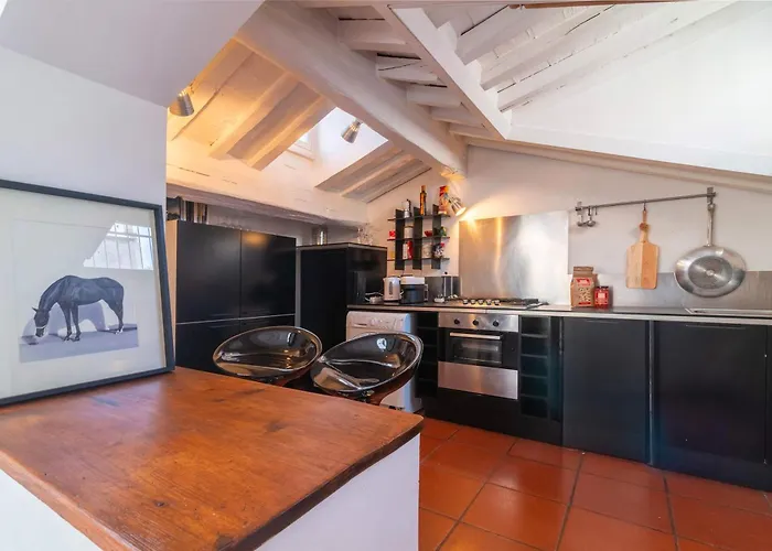 Campo De' Fiori Enchanting Attic Lägenhet *